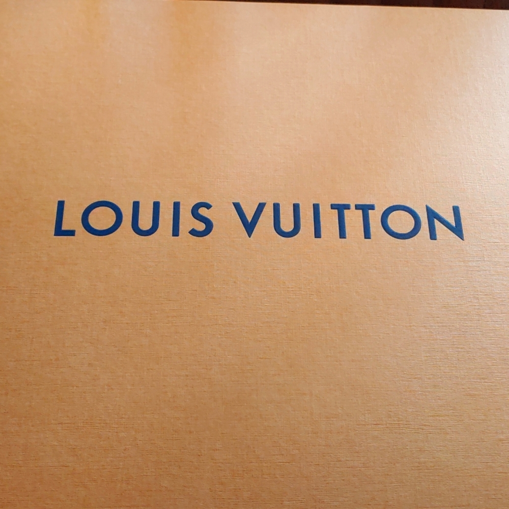 Louis Vuitton box